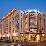 Отель Mercure Thalasso & Port 4*