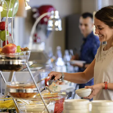 Mercure Thalasso & Port Fréjus