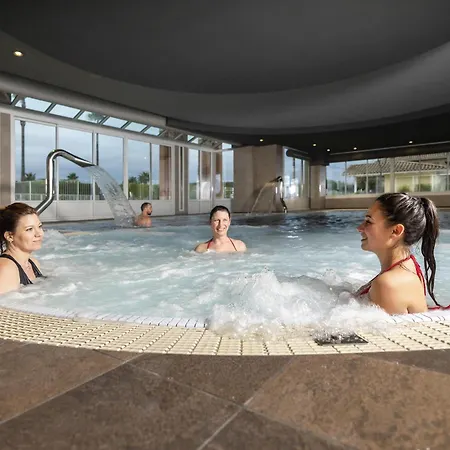 Hotel Mercure Thalasso&spa Port 4*