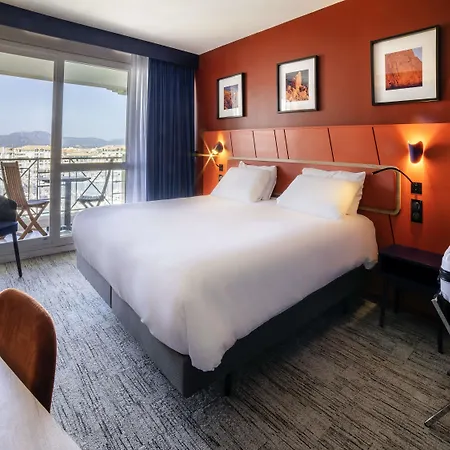 Mercure Thalasso & Port Hotel
