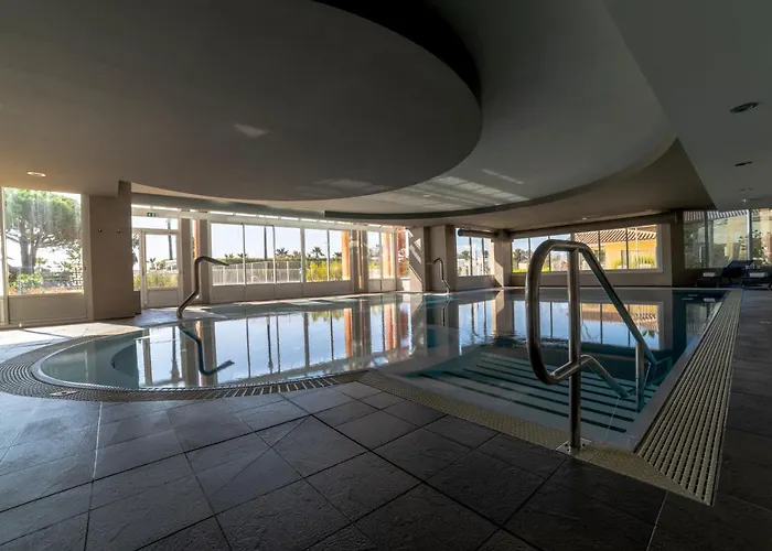 Hotel Mercure Thalasso & Port Frejus