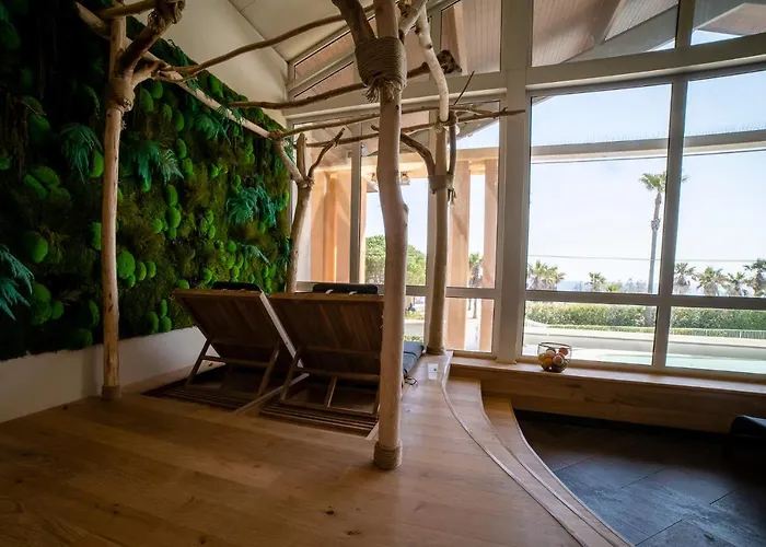 فندق Mercure Thalasso & Port Fréjus