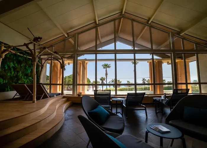 Mercure Thalasso & Port Fréjus