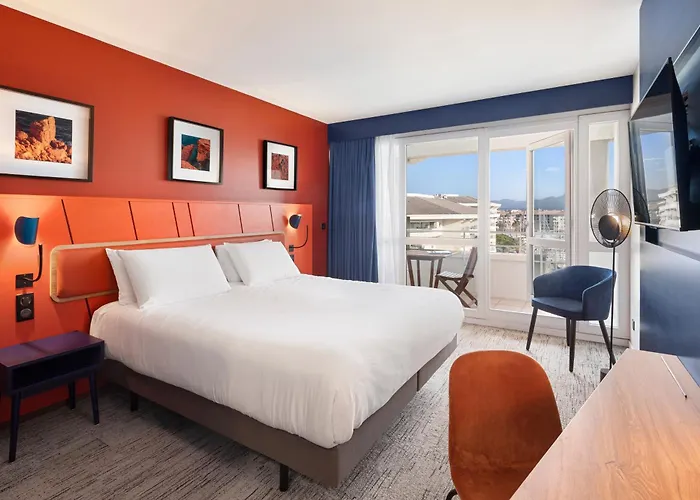 Hotel Mercure Thalasso & Port