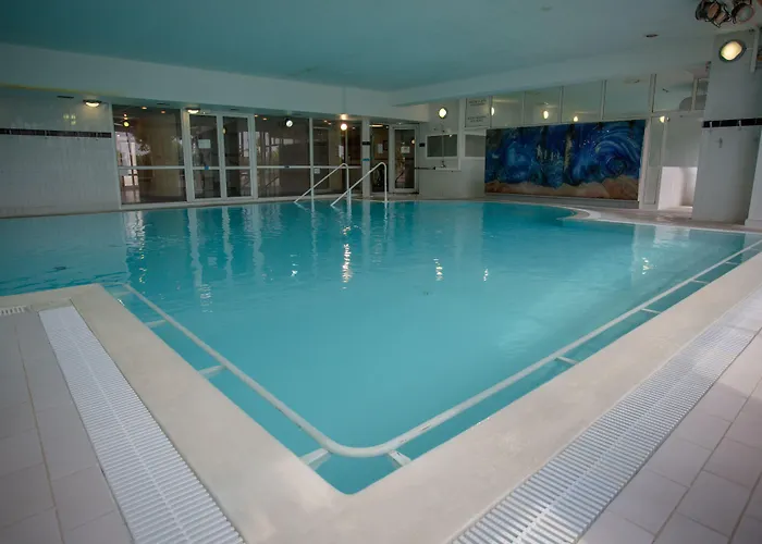 Mercure Thalasso & Port Frejus