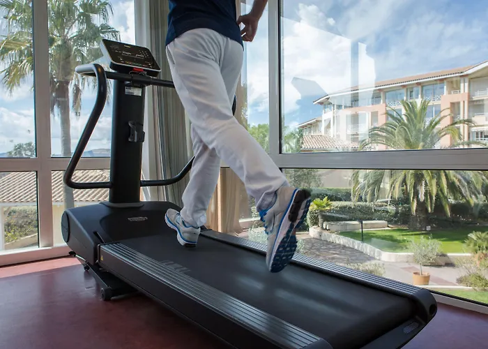 Hotel Mercure Thalasso & Port 4*