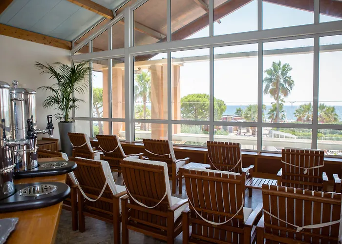 Hotel Mercure Thalasso & Port 4*