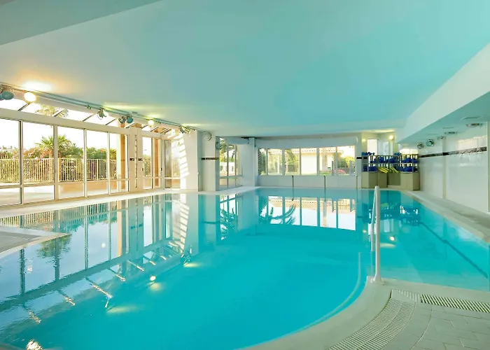 Mercure Thalasso & Port فندق Fréjus