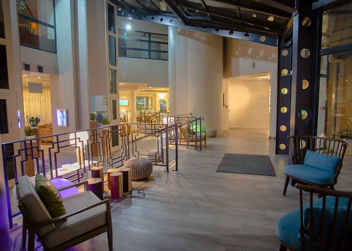 Mercure Thalasso & Port Hotel Frejus