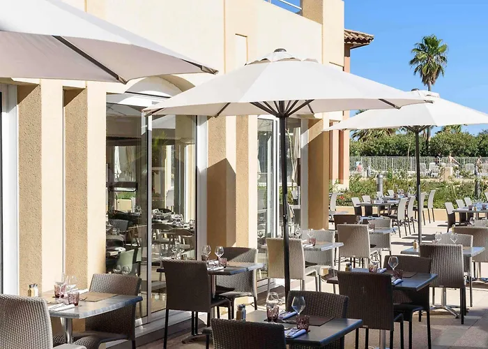 Mercure Thalasso & Port فندق