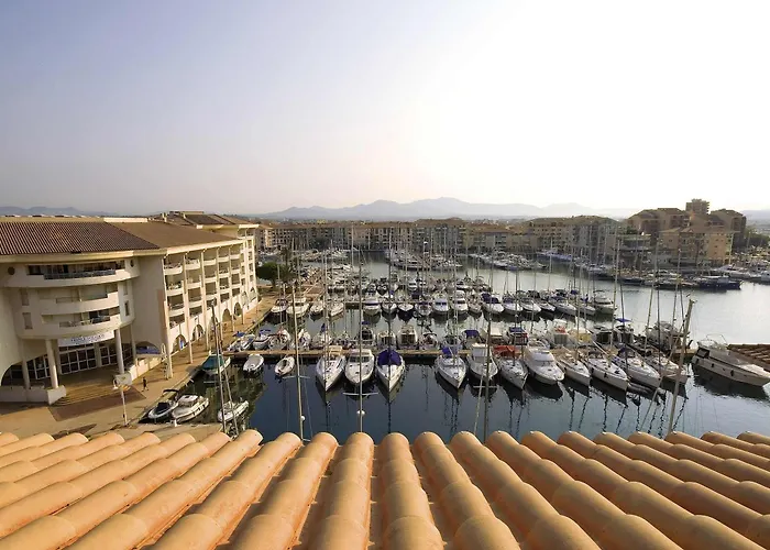 Mercure Thalasso & Port فندق Fréjus