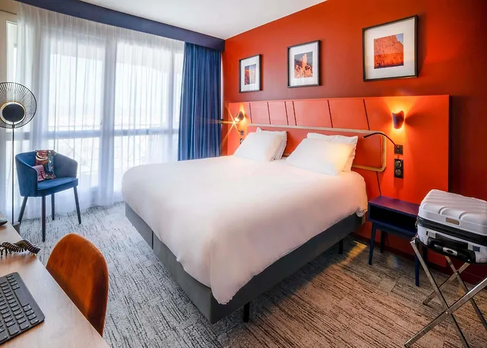 فندق Mercure Thalasso & Port Fréjus