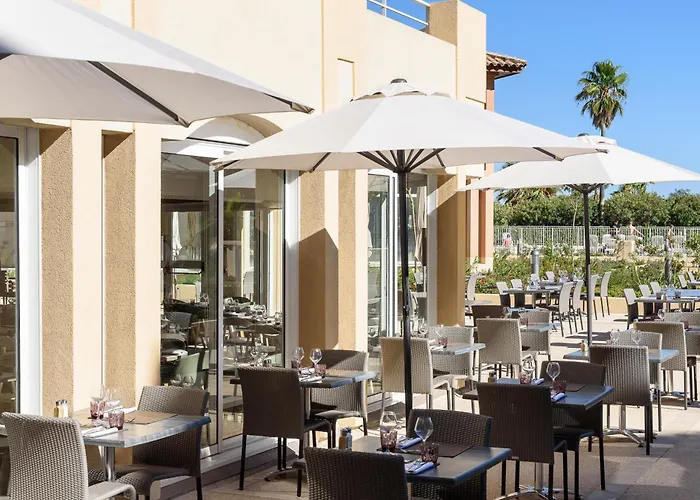 Mercure Thalasso & Port Hotel 4*